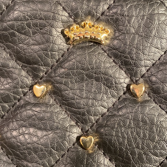 Juicy Couture black double zippered clutch. - Picture 6 of 8